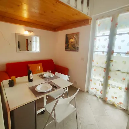 Piscina, E Mare A Casa Torretta In Collina Appartement Magliolo