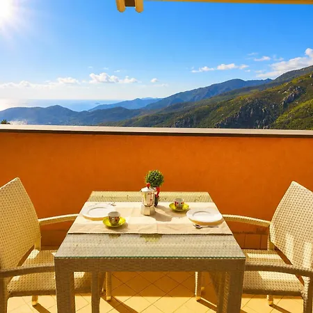 Apartman Piscina, E Mare A Casa Torretta In Collina Magliolo